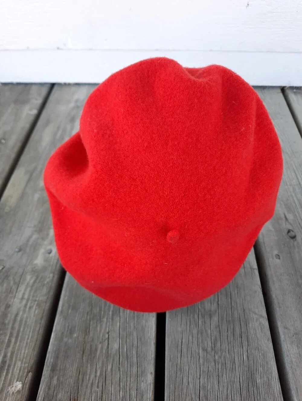 Vintage Ruth Alan Designs 100% Wool Cherry Red Beret Satin Lined Preppy Hat OS